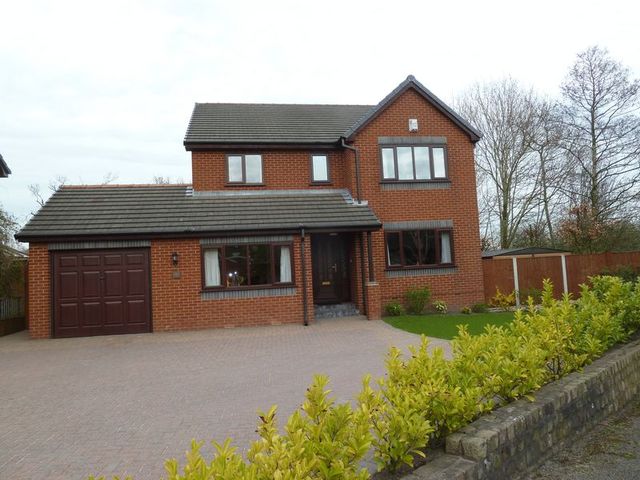  Image of 5 bedroom Detached house for sale in Fletcher Avenue Tarleton Preston PR4 at Fletcher Avenue Tarleton Tarleton, PR4 6DJ