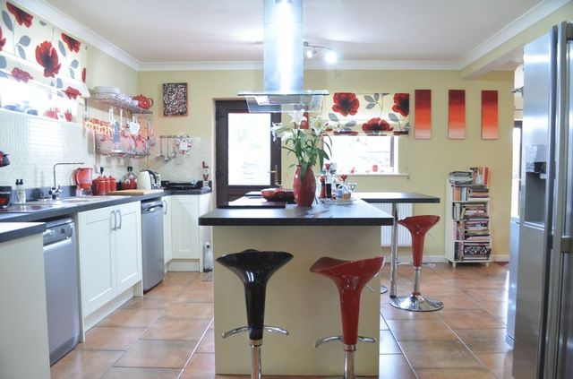  Image of 4 bedroom Detached house for sale in Fosse Lane Thorpe-on-the-Hill Lincoln LN6 at Fosse Lane Thorpe-On-The-Hill Lincoln, LN6 9BE