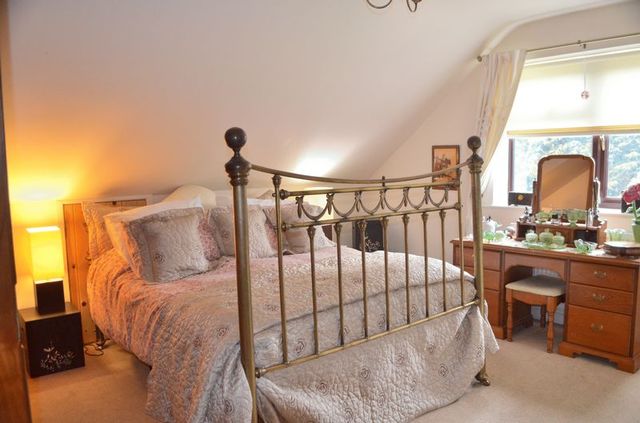  Image of 4 bedroom Detached house for sale in Fosse Lane Thorpe-on-the-Hill Lincoln LN6 at Fosse Lane Thorpe-On-The-Hill Lincoln, LN6 9BE