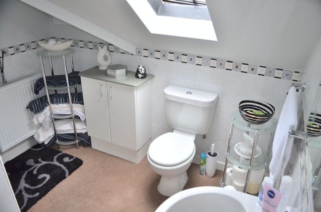  Image of 4 bedroom Detached house for sale in Fosse Lane Thorpe-on-the-Hill Lincoln LN6 at Fosse Lane Thorpe-On-The-Hill Lincoln, LN6 9BE