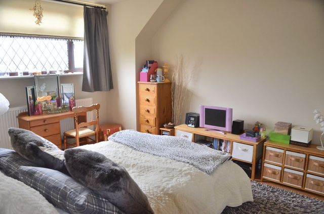  Image of 4 bedroom Detached house for sale in Fosse Lane Thorpe-on-the-Hill Lincoln LN6 at Fosse Lane Thorpe-On-The-Hill Lincoln, LN6 9BE