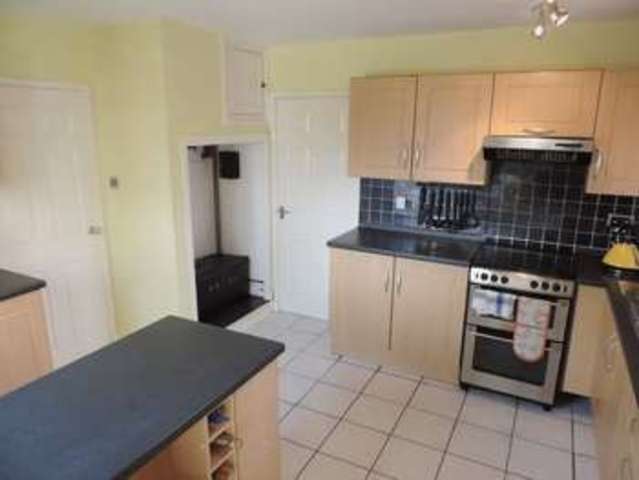  Image of 5 bedroom Terraced house to rent in Fox Lane Winchester SO22 at Fox Lane  Winchester, SO22 4DY