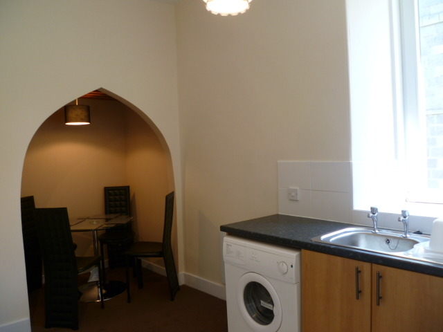 Image of 1 bedroom Flat to rent in Fraser Street Aberdeen AB25 at City Centre Aberdeen Aberdeen, AB25 3XS