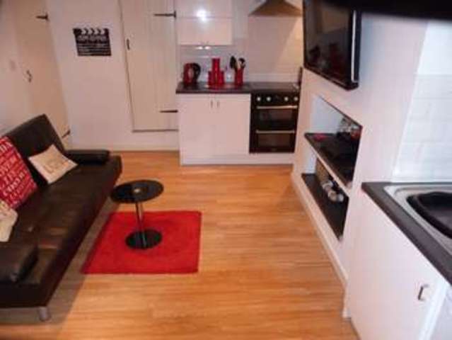  Image of 2 bedroom Terraced house for sale in Fraser Street Shaw Oldham OL2 at Fraser Street Shaw Oldham, OL2 7SD