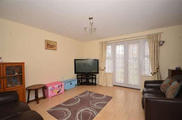  Image of 3 bedroom Semi-Detached house for sale in Freeman Drive Sittingbourne ME10 at Sittingbourne Kent Sittingbourne, ME10 3GJ