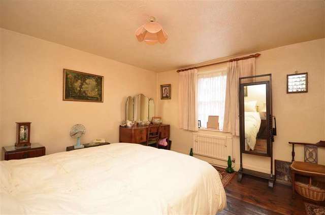  Image of 2 bedroom Detached house for sale in Gatefield Lane Faversham ME13 at Faversham Kent Faversham, ME13 8NX