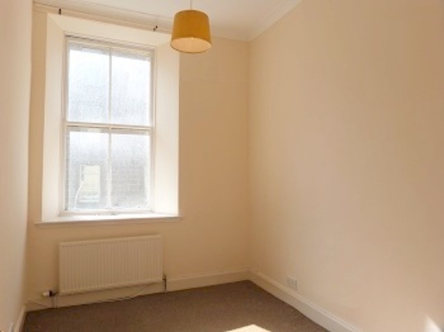  Image of 3 bedroom Flat to rent in George Street Perth PH1 at Perth Perthshire Perthshire, PH1 5LB