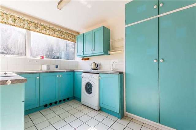 Image of 3 bedroom Flat for sale in Gilmerton Court Trumpington Cambridge CB2 at Cambridge, CB2 9HQ