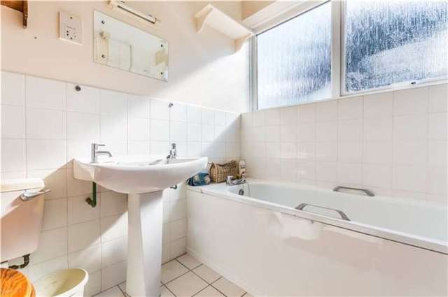  Image of 3 bedroom Flat for sale in Gilmerton Court Trumpington Cambridge CB2 at Cambridge, CB2 9HQ