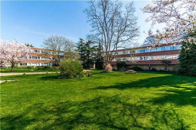  Image of 3 bedroom Flat for sale in Gilmerton Court Trumpington Cambridge CB2 at Cambridge, CB2 9HQ