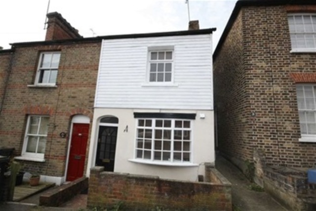  Image of 2 bedroom End of Terrace for sale in Gladstone Road Buckhurst Hill IG9 at Gladstone Road  Buckhurst Hill, IG9 5SW