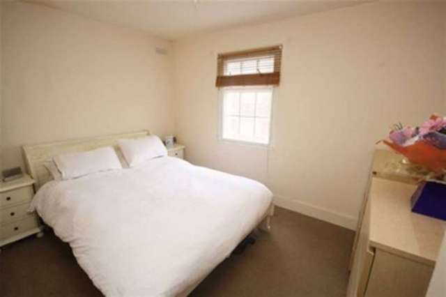  Image of 2 bedroom End of Terrace for sale in Gladstone Road Buckhurst Hill IG9 at Gladstone Road  Buckhurst Hill, IG9 5SW