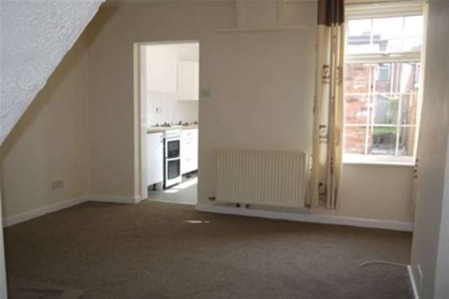  Image of 2 bedroom Property to rent in Gladstone Street Northwich CW8 at Northwich, CW8 1HP