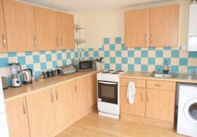  Image of 2 bedroom Semi-Detached house to rent in Grange Avenue Highbridge TA9 at Grange Avenue  Highbridge, TA9 3AJ
