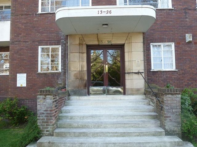  Image of 3 bedroom Flat to rent in Granville Court Jesmond Newcastle upon Tyne NE2 at Granville Court Array Jesmond, NE2 1TQ