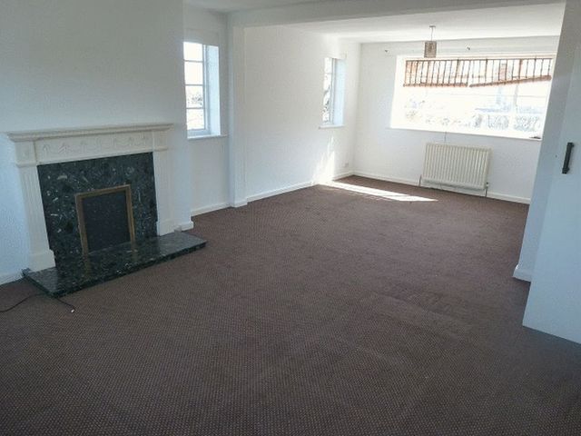  Image of 3 bedroom Flat to rent in Granville Court Jesmond Newcastle upon Tyne NE2 at Granville Court Array Jesmond, NE2 1TQ