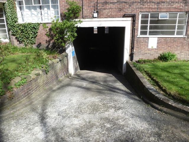  Image of 1 bedroom Flat to rent in Granville Court Jesmond Newcastle upon Tyne NE2 at Granville Court Array Jesmond, NE2 1TR