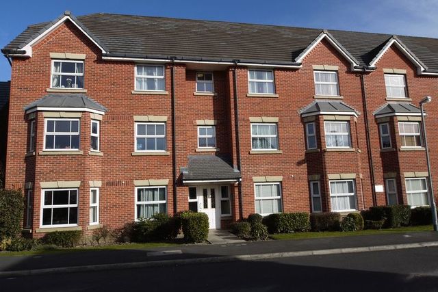  Image of 2 bedroom Apartment for sale in Great Park Drive Leyland PR25 at Great Park Drive Array Leyland, PR25 3UN