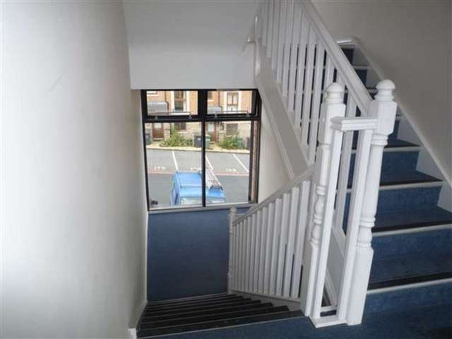  Image of 2 bedroom Apartment for sale in Greenlea Court Huddersfield HD5 at Kirkheaton, HD5 8QB