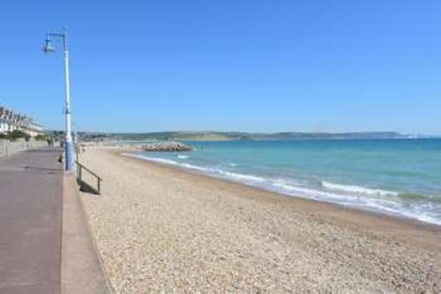  Image of 2 bedroom Flat for sale in Greenhill Weymouth DT4 at Greenhill  Weymouth, DT4 7SL