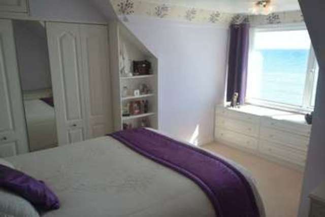  Image of 2 bedroom Flat for sale in Greenhill Weymouth DT4 at Greenhill  Weymouth, DT4 7SL