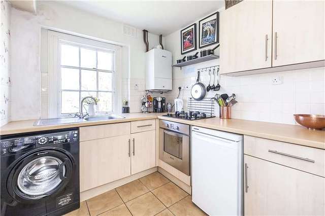  Image of 1 bedroom Flat for sale in Greenwich South Street London SE10 at London  Greenwich, SE10 8UN