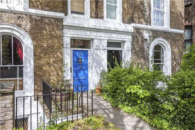  Image of 1 bedroom Flat for sale in Greenwich South Street London SE10 at London  Greenwich, SE10 8UN