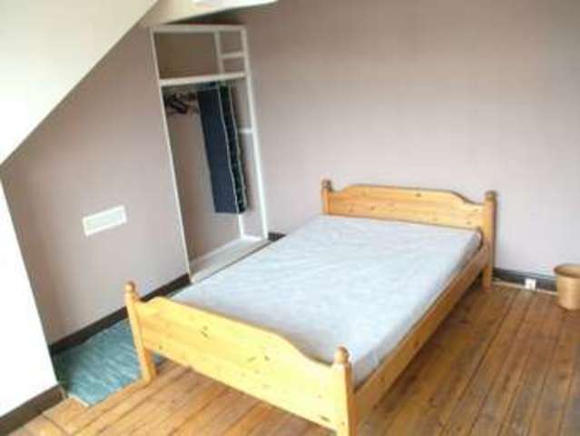  Image of 2 bedroom Terraced house to rent in Grimthorpe Street Headingley Leeds LS6 at Grimthorpe Street Headingley Leeds, LS6 3JU