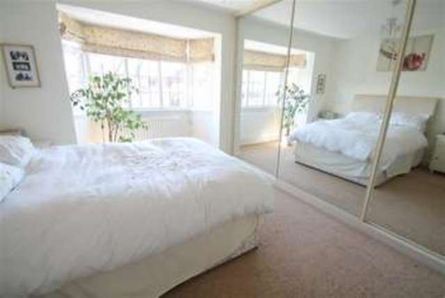  Image of 4 bedroom Property for sale in Grosvenor Road Shirley Solihull B91 at Grosvenor Road Solihull Solihull, B91 3PZ
