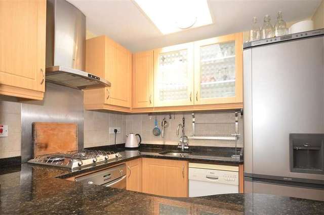 Image of 3 bedroom Apartment for sale in Haling Park Road South Croydon CR2 at South Croydon Surrey South Croydon, CR2 6NJ