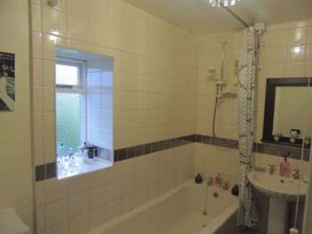  Image of 3 bedroom Detached house to rent in Hall Bower Huddersfield HD4 at Hall Bower  Huddersfield, HD4 6RR