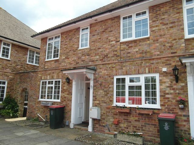  Image of 3 bedroom Terraced house to rent in Halland Close Crawley RH10 at Halland Close  Crawley, RH10 1SD