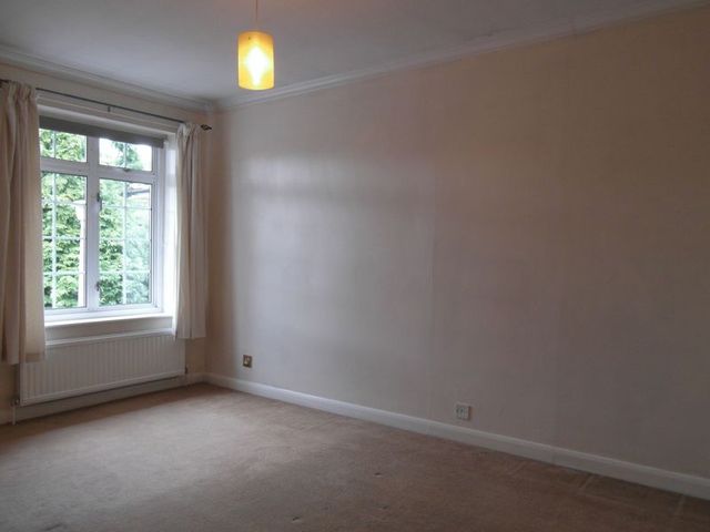  Image of 3 bedroom Terraced house to rent in Halland Close Crawley RH10 at Halland Close  Crawley, RH10 1SD