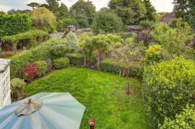  Image of 4 bedroom Semi-Detached house for sale in Halliford Road Shepperton TW17 at Halliford Road Upper Halliford Shepperton, TW17 8RU