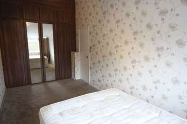 Image of 3 bedroom Property to rent in Hamble Walk Northolt UB5 at Hamble Walk  Northolt, UB5 6TB