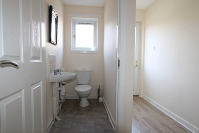  Image of 3 bedroom Terraced house to rent in Hamiltonhill Gardens Glasgow G22 at Possil Park Glasgow Glasgow, G22 5PR