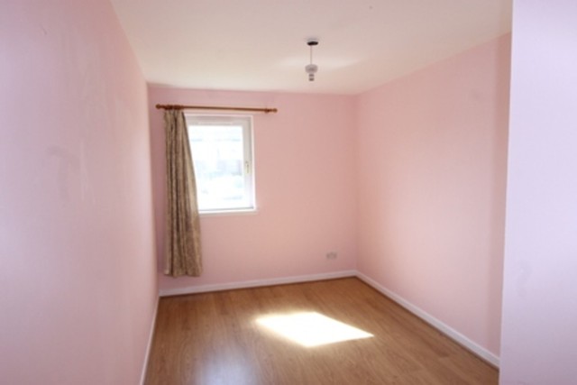  Image of 2 bedroom Flat to rent in Hamiltonhill Gardens Glasgow G22 at Possil Park Glasgow Glasgow, G22 5PR