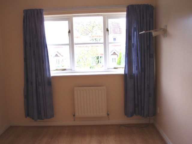  Image of 3 bedroom Semi-Detached house to rent in Harbour Way Hull HU9 at Victoria Dock  Hull, HU9 1PL