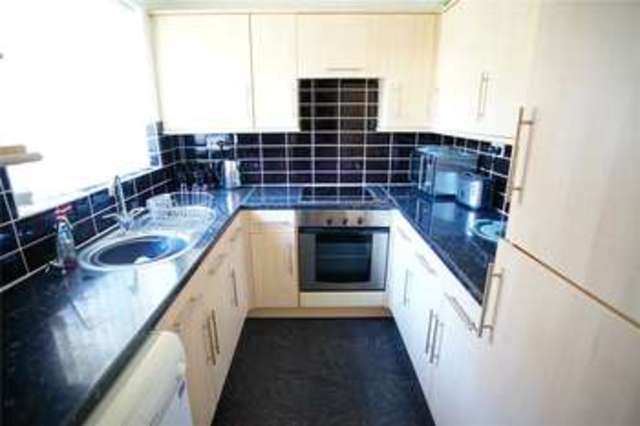  Image of 3 bedroom Terraced house for sale in Harvel Avenue Strood Rochester ME2 at Rochester  Strood, ME2 3JU
