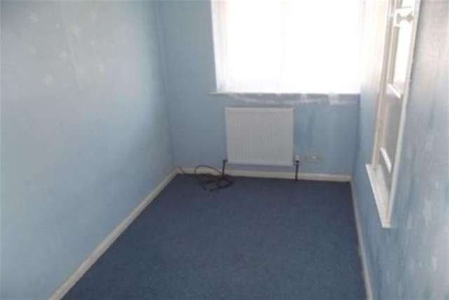  Image of 3 bedroom Terraced house to rent in Havenwood Rise Nottingham NG11 at Nottingham, NG11 9HE
