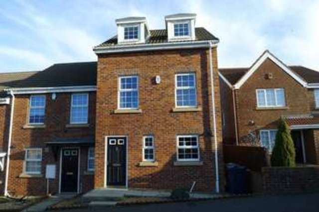  Image of 3 bedroom Terraced house to rent in Hawthorn Road Blaydon-on-Tyne NE21 at Hawthorn Road  Blaydon-On-Tyne, NE21 5DU