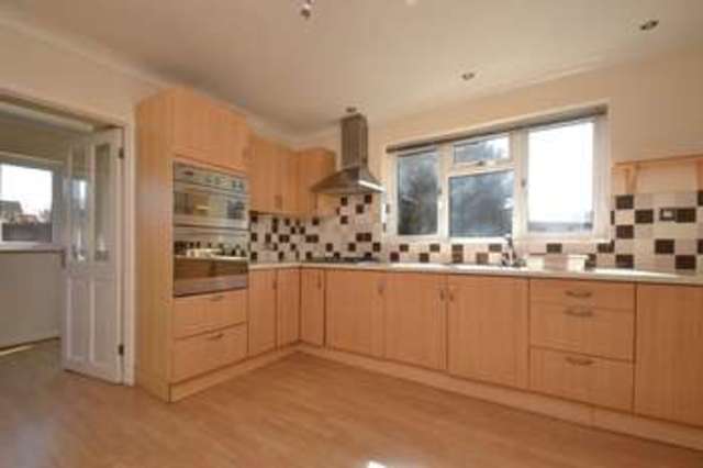  Image of 5 bedroom Detached house to rent in Hawthorne Avenue Hellesdon Norwich NR6 at Hawthorne Avenue  Norwich, NR6 6LE