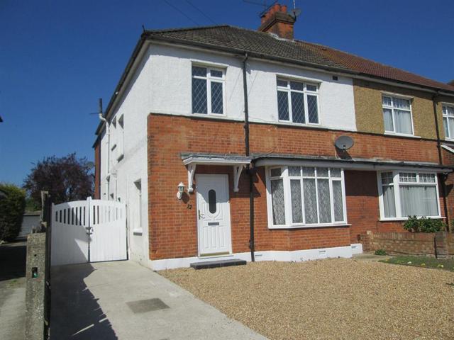  Image of 5 bedroom Semi-Detached house for sale in Morgans Lane Hayes UB3 at Hayes Middlesex Hayes, UB3 2UB