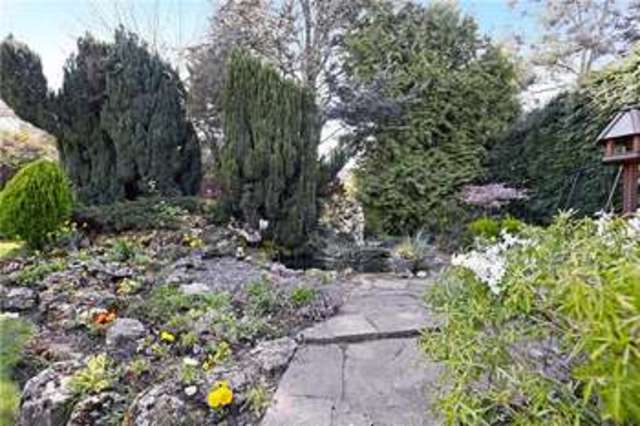  Image of 4 bedroom Detached house for sale in The Warren Radlett WD7 at Radlett Hertfordshire Radlett, WD7 7DU
