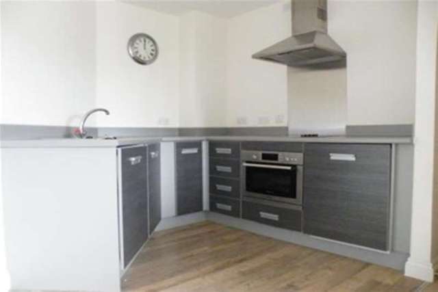  Image of 1 bedroom Flat to rent in Canal Street Nottingham NG1 at Nottingham, NG1 7HD