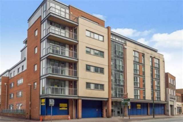  Image of 1 bedroom Flat to rent in Canal Street Nottingham NG1 at Nottingham, NG1 7HD