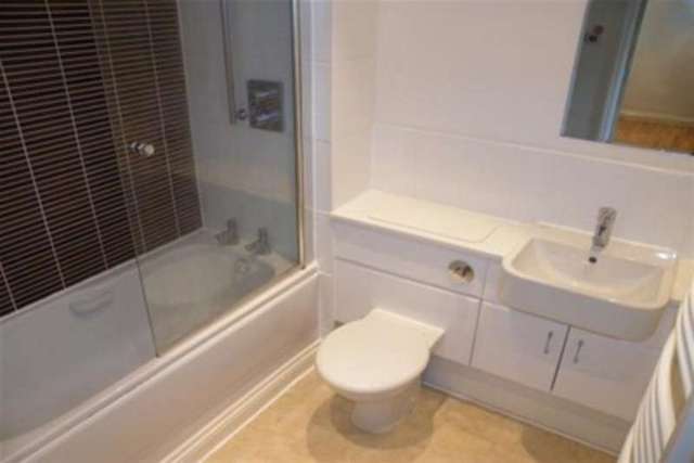  Image of 1 bedroom Flat to rent in Canal Street Nottingham NG1 at Nottingham, NG1 7HD