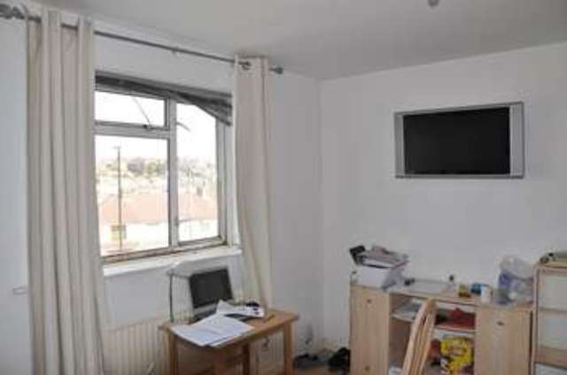  Image of 3 bedroom Terraced house for sale in Hengrove Lane Hengrove Bristol BS14 at Hengrove Lane  Bristol, BS14 9DW