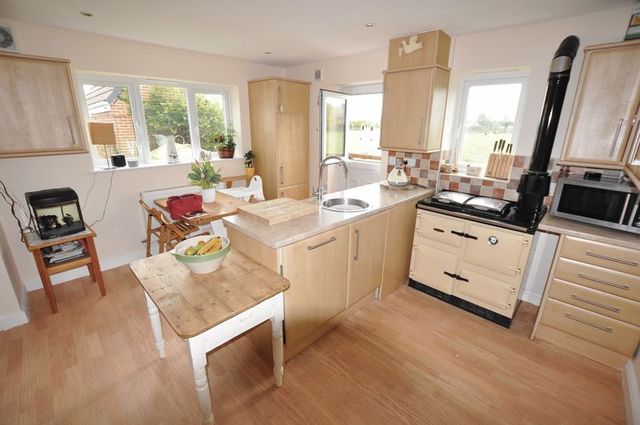  Image of 3 bedroom Detached house for sale in Henhurst Ridge Burton-on-Trent DE13 at Henhurst Ridge  Burton-On-Trent, DE13 9TQ