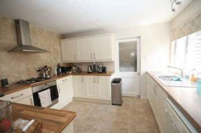  Image of 4 bedroom Detached house to rent in Henleaze Road Henleaze Bristol BS9 at Henleaze Road Henleaze BRISTOL, BS9 4LB